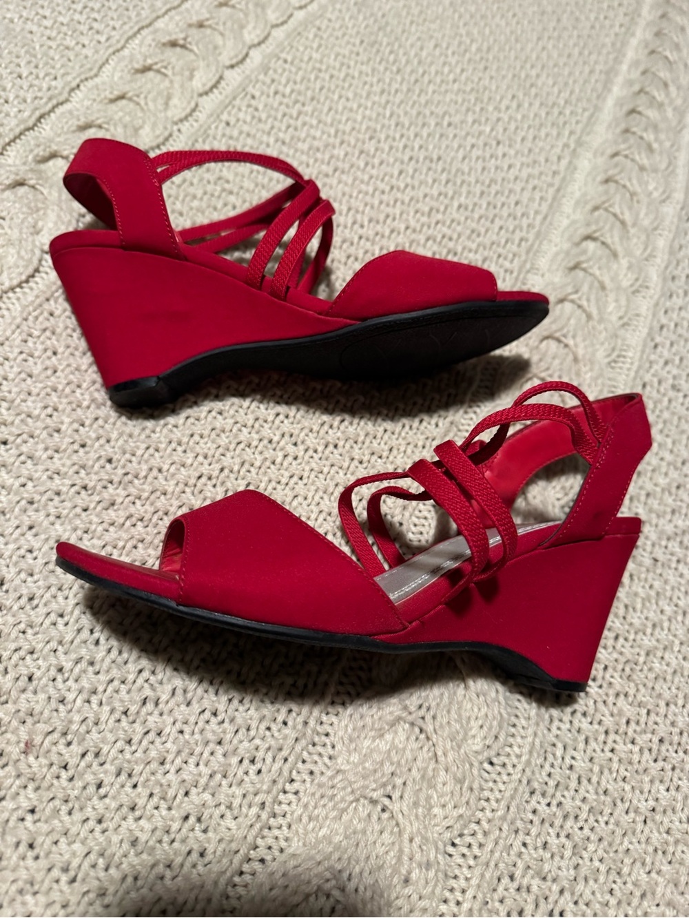 Impo Crimson Strappy Slingback Wedge Heels - Picture 4 of 9